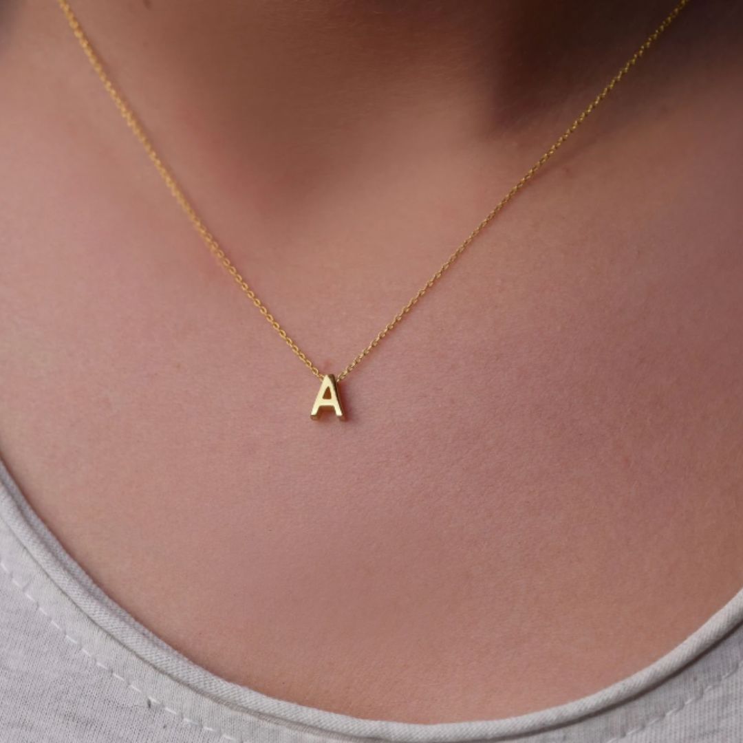 COLLAR LETRA PEQUEÑA